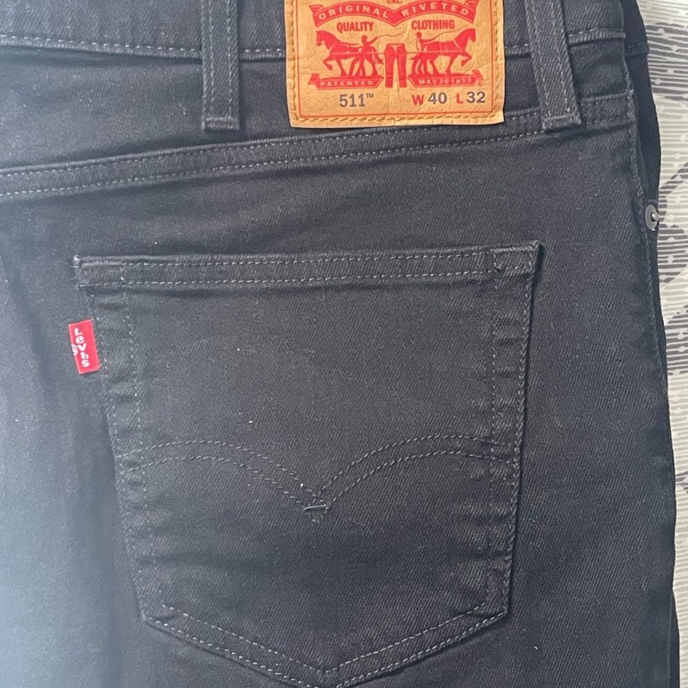 Levi's Men's 511 Slim Fit jeans in Black